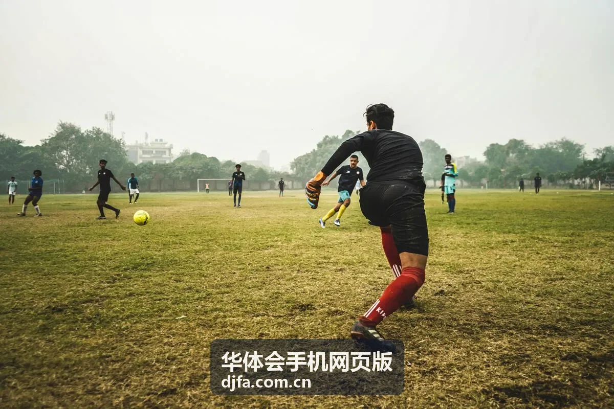 华体会手机网页版通勤路上查看专题场景
